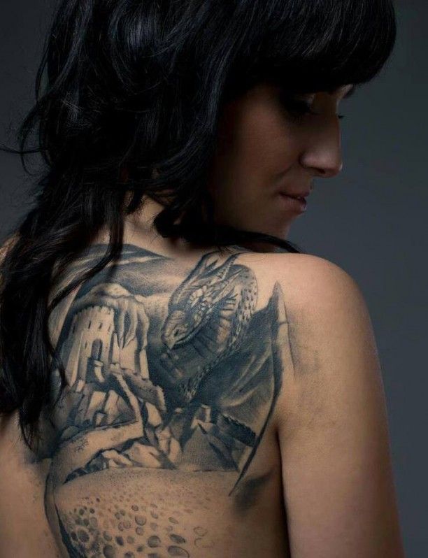 tattoo frau Drachen