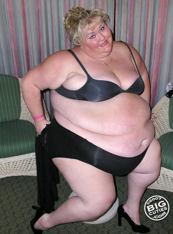 pic Fat granny