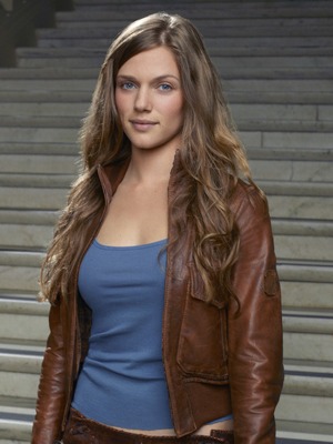 nackt Tracy spiridakos