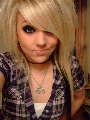 hair blond Emo girl